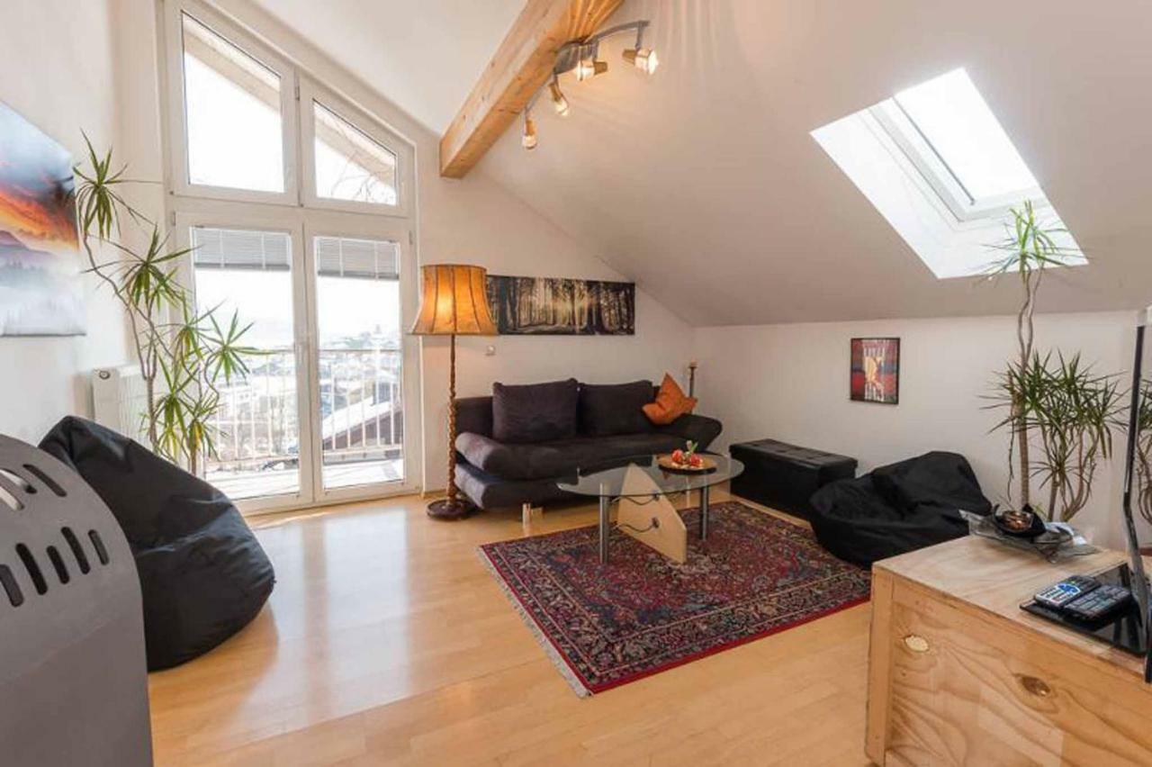 Ferienwohnung Bauer-Power โบเดนไมส์ ภายนอก รูปภาพ